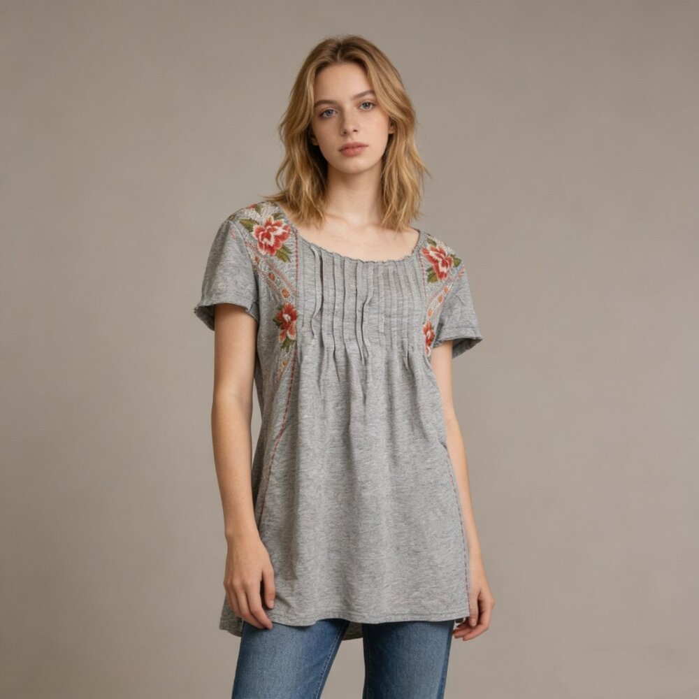 NWOT JOHNNY WAS Short Sleeves Cotton Embroidered Tee Top Grey T-Shirt Size S